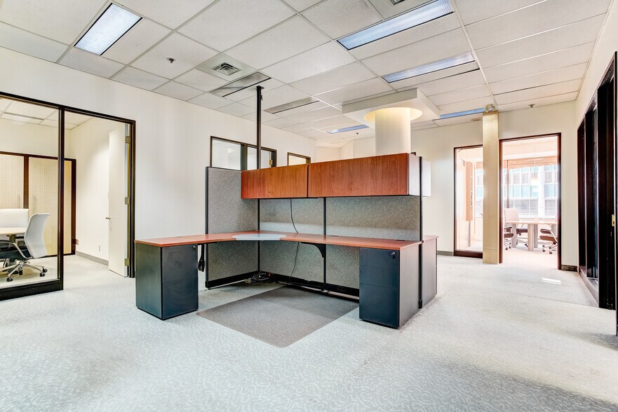 More Photos Of 1111 Rue Saint-Urbain, Montréal Office Residential For Sale