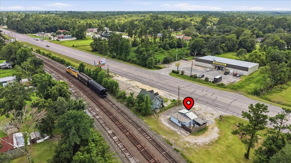 More Photos Of 5720 16th St, Orange Flex For Sale