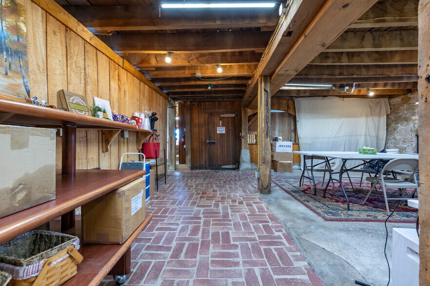 More Photos Of 8724 US Highway 68 N, West Liberty General Retail For Sale