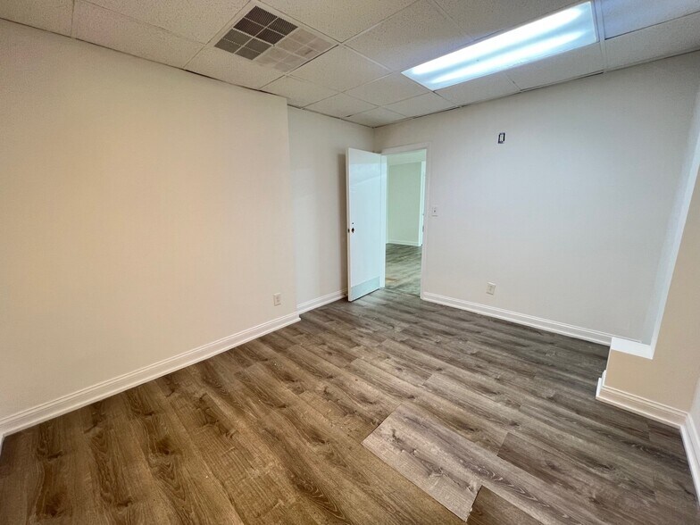 More Photos Of 4317-4319 Bergen Tpke, North Bergen Storefront Retail Residential For Lease