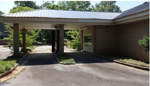 More Photos Of 253 E Savannah St, Calhoun Falls Freestanding For Sale