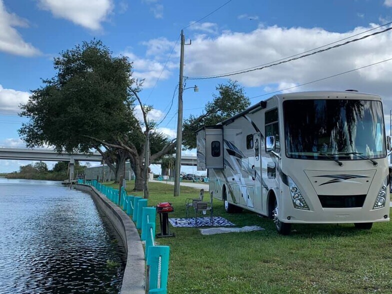 More Photos Of 3900 Peninsula Pt, Sanford Land For Sale