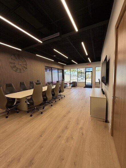 Primary Photo Of 5100-5130 State Road 7, Fort Lauderdale Unknown For Lease