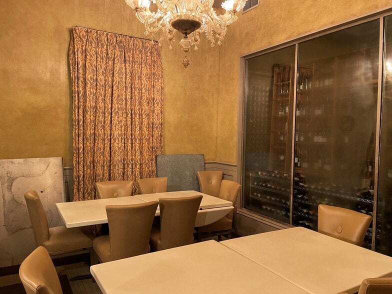 More Photos Of 1300 St Charles Ave, New Orleans Restaurant For Sale