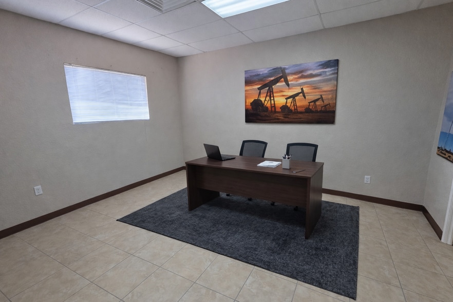 More Photos Of 10400 W County Road 72, Midland Warehouse For Lease