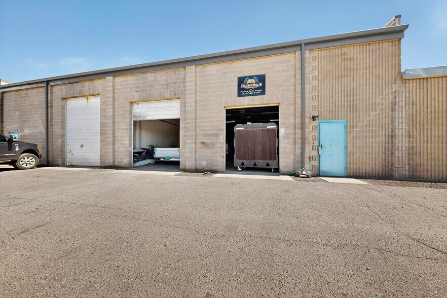 More Photos Of 2105 Aztec Rd NE, Albuquerque Warehouse For Sale