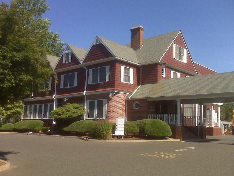 More Photos Of 250 Washington St, Toms River Loft Creative Space For Lease