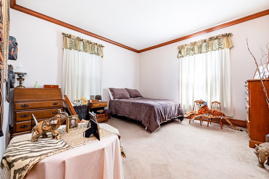 More Photos Of 103 N Boggs St, De Graff Specialty For Sale