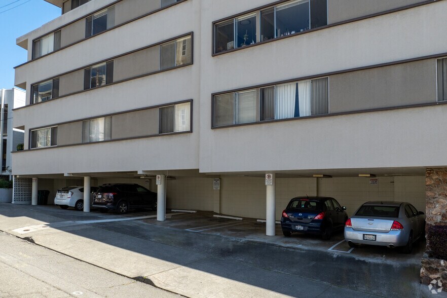 More Photos Of 282 Wayne Ave, Oakland Apartments For Sale