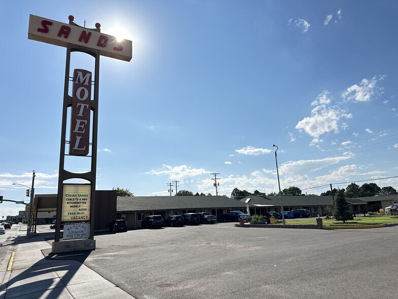 More Photos Of 1022 W Lincolnway, Cheyenne Hotel For Sale
