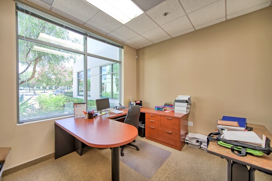 More Photos Of 11840 Pierce St, Riverside Office For Lease