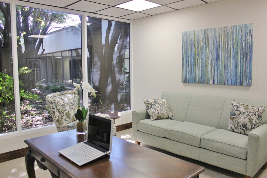 More Photos Of 4900 N Portland Ave, Oklahoma City Office For Lease