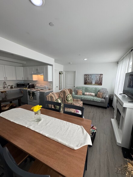 More Photos Of 3573 Laconia Ave, Bronx Apartments For Sale