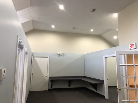 More Photos Of 8844 Ruffian Ln, Newburgh Loft Creative Space For Lease