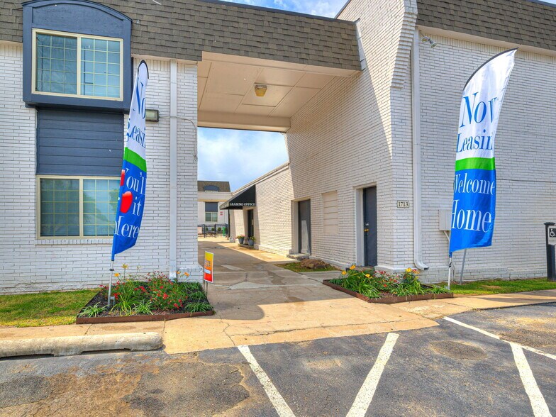 More Photos Of 1713 S Memorial Dr, Tulsa Apartments For Sale