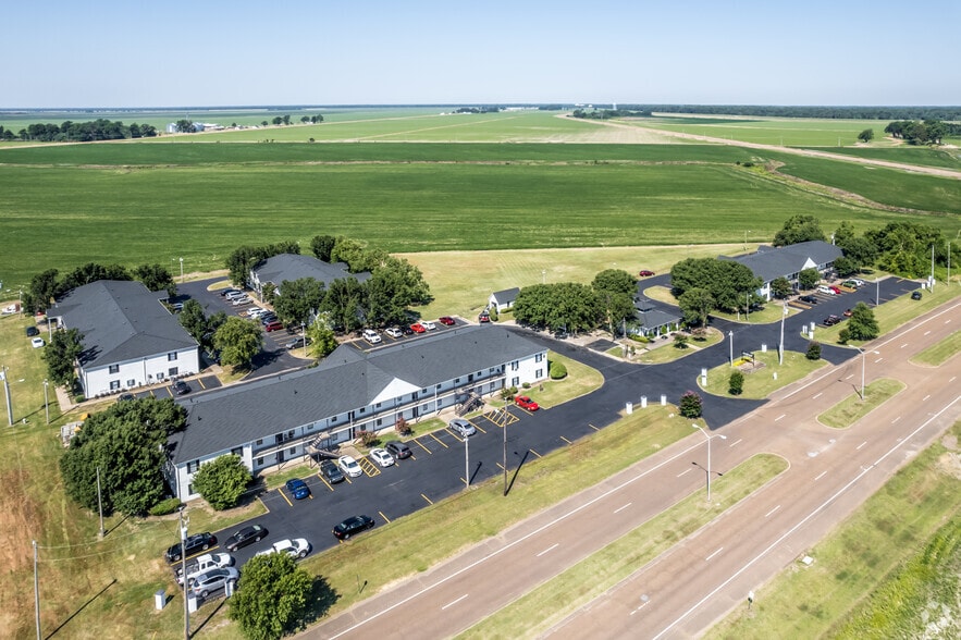 More Photos Of 1565 Fitzgeralds Blvd, Robinsonville Apartments For Sale