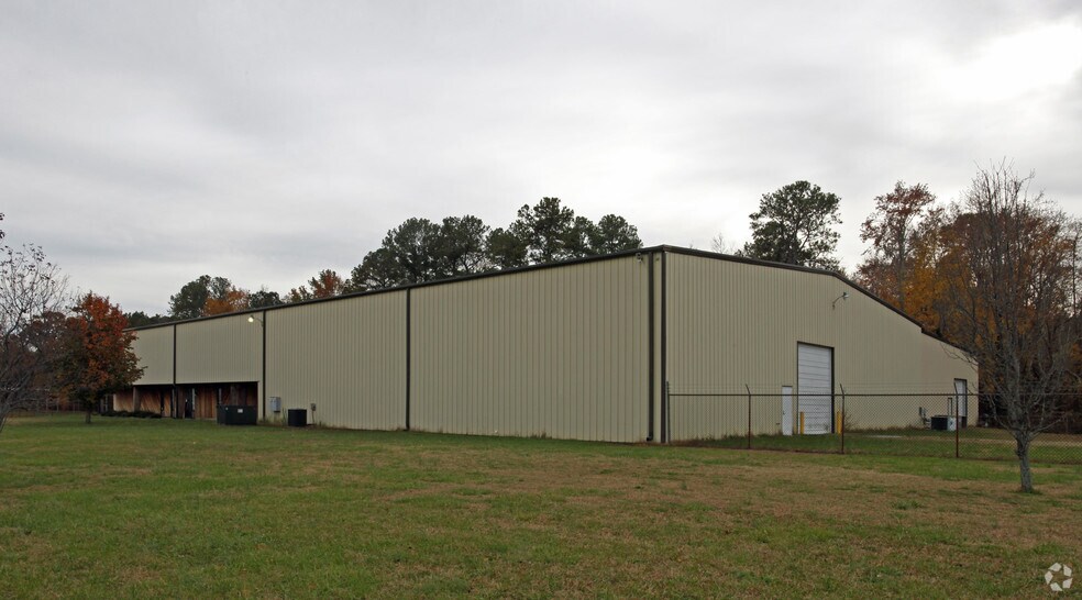 More Photos Of 15352 Merry Cat Ln, Belle Haven Warehouse For Sale