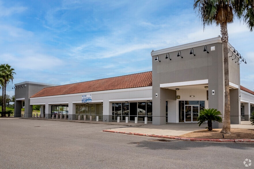 More Photos Of 1800 S Main St, McAllen Unknown For Lease