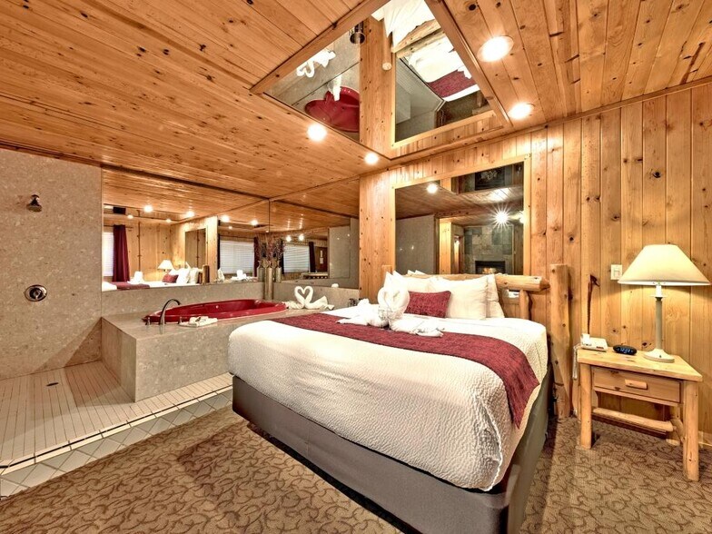 More Photos Of 924 Park Ave, South Lake Tahoe Hotel For Sale
