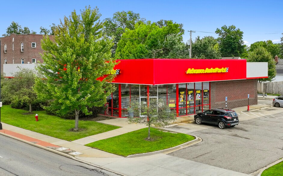 More Photos Of 2249 State Rd, Cuyahoga Falls Freestanding For Sale