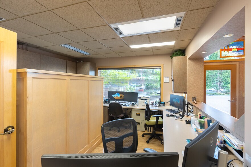 More Photos Of 3136 Squalicum Pky, Bellingham Medical For Sale