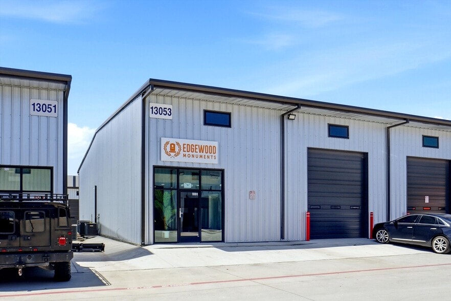 Primary Photo Of 13053 Harmon Rd, Fort Worth Warehouse For Sale