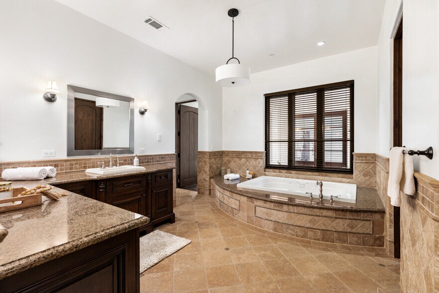 More Photos Of 6914 Solano Verde Dr, Somis Movie Radio TVStudio For Sale