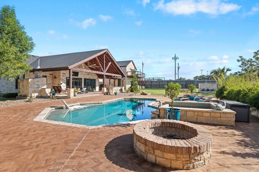 More Photos Of 31300 Ranch Road 12, Dripping Springs Specialty For Sale