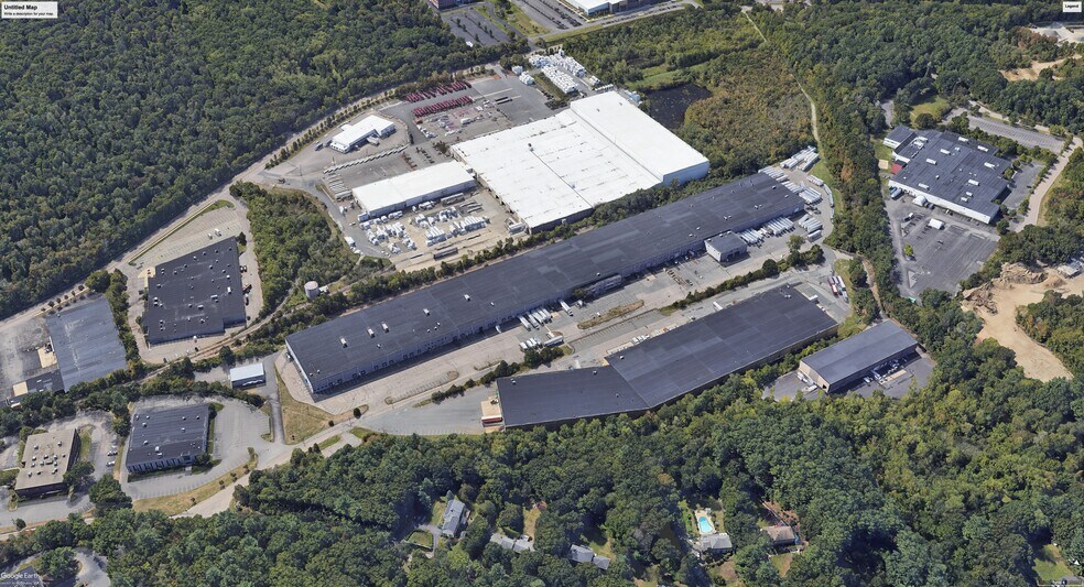 More Photos Of 675 Canton St, Norwood Warehouse For Lease