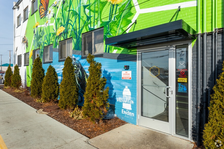 More Photos Of 2722 E Michigan Ave, Lansing Loft Creative Space For Lease