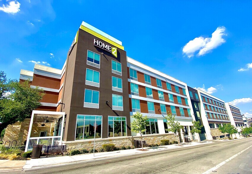 Primary Photo Of 3008 W Lancaster Ave, Fort Worth Storefront Retail Residential For Lease