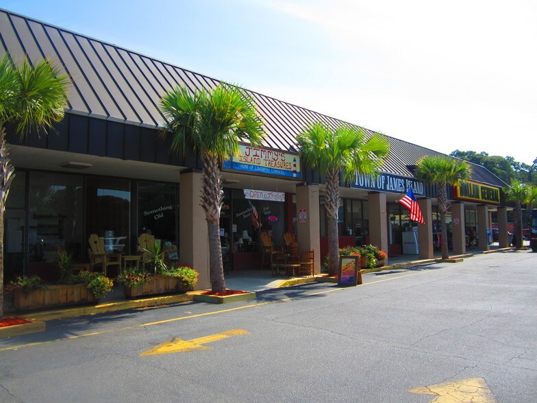 More Photos Of 1234 Camp Rd, Charleston Freestanding For Lease