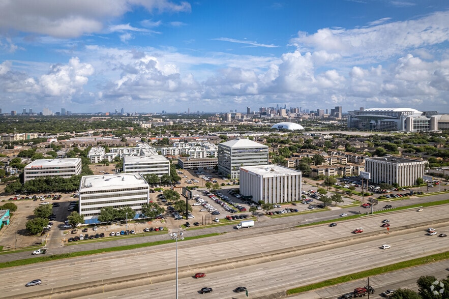 More Photos Of 2636 S Loop Fwy W, Houston Office For Lease