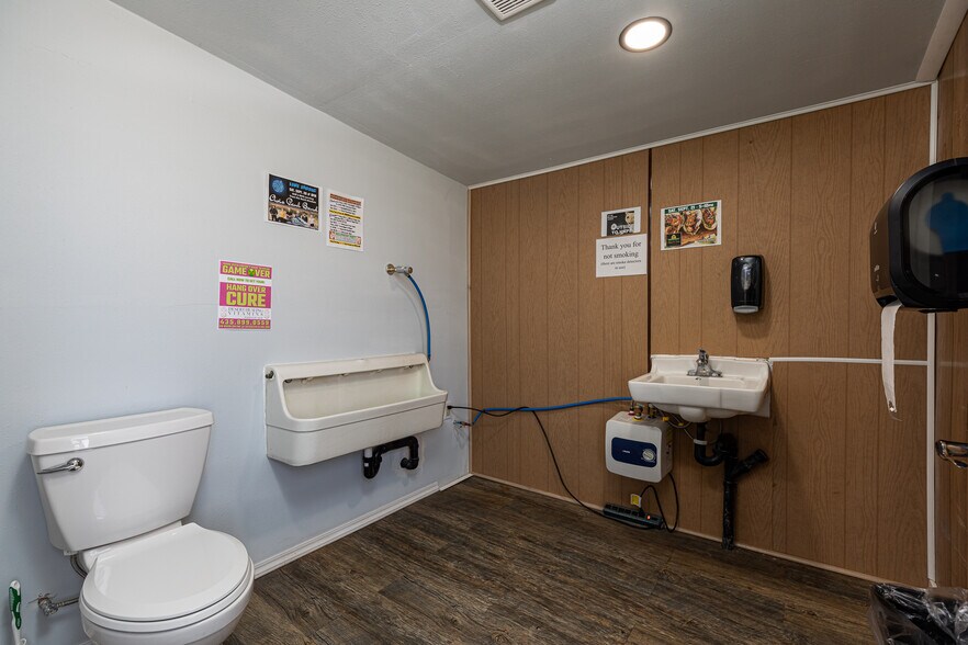 More Photos Of 2321 Main St, Fredonia General Retail For Sale