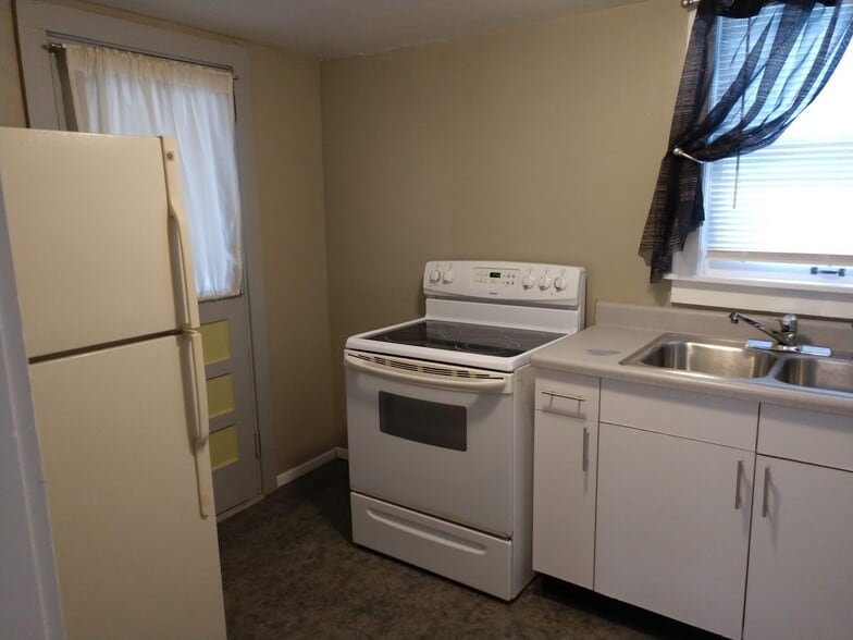 More Photos Of 1131 Broadway, Dunedin Apartments For Sale