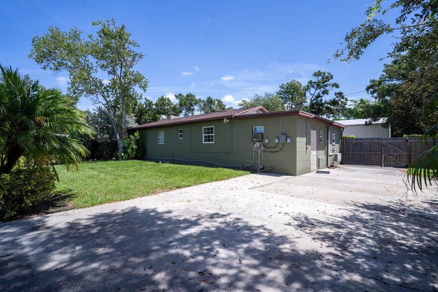 More Photos Of 883 Southwind Ln, Largo Industrial For Sale