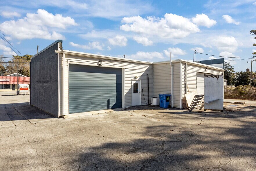 More Photos Of 508 E Main St, Havelock Carwash For Sale