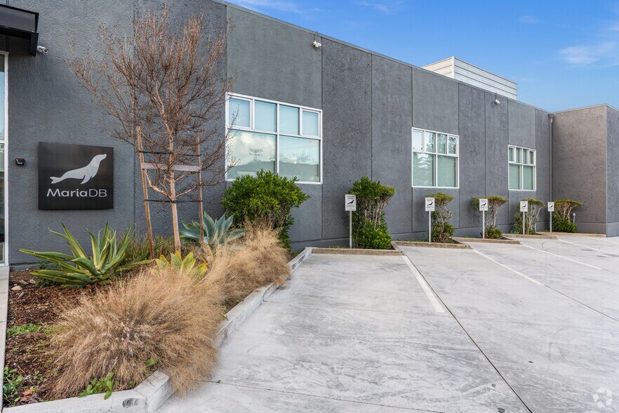 More Photos Of 699 Veterans Blvd, Redwood City Office For Lease