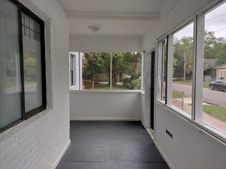 More Photos Of 619 Linwood Ave, Jacksonville Specialty For Sale