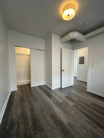 More Photos Of 6100-6104 N Paulina, Chicago Apartments For Sale