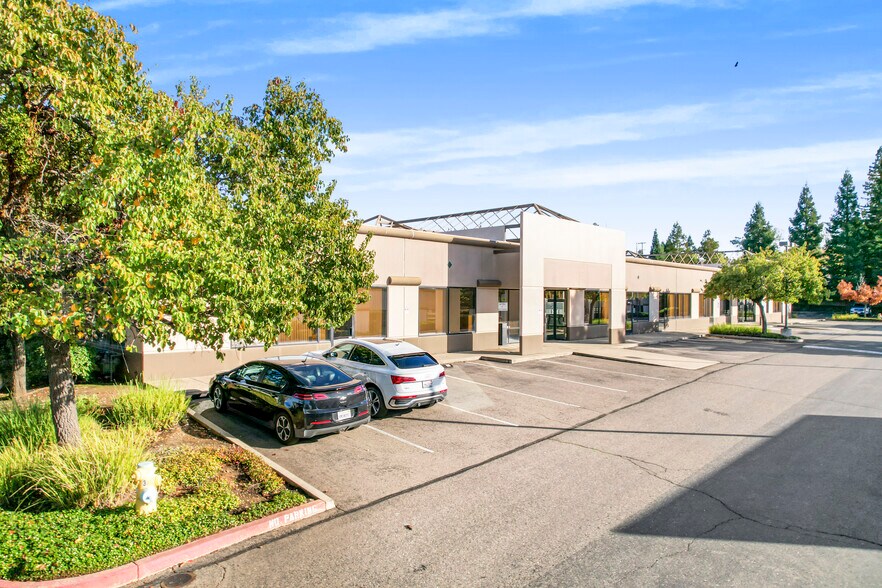 More Photos Of 1354-1384 Prairie City Rd, Folsom Office For Lease