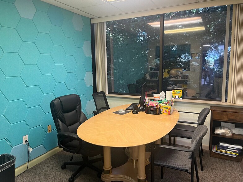 More Photos Of 2477 Stickney Point Rd, Sarasota Office For Sale