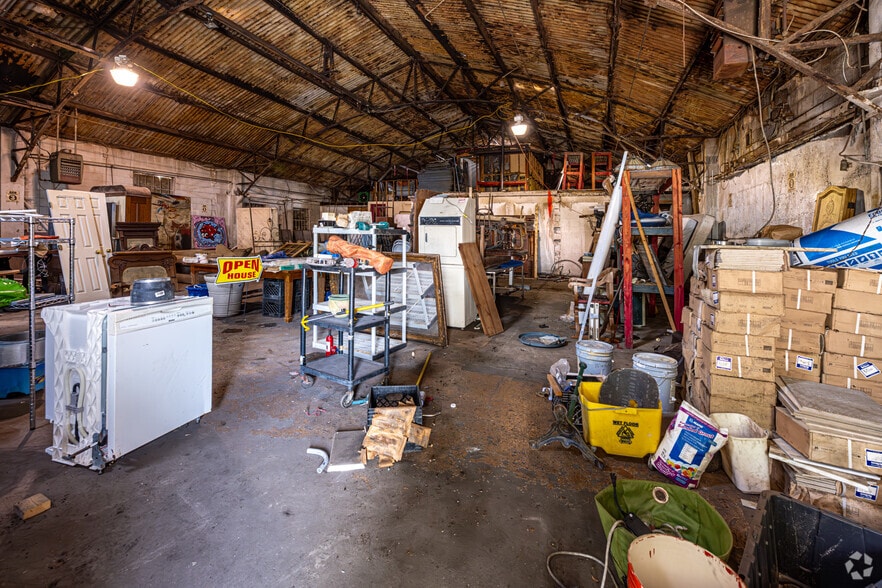 More Photos Of 1500 Robert C Blakes SR Dr, New Orleans Industrial For Sale