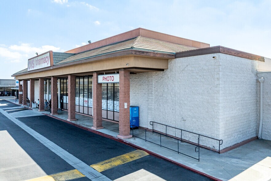 More Photos Of 17136 Magnolia St, Fountain Valley Drugstore For Sale