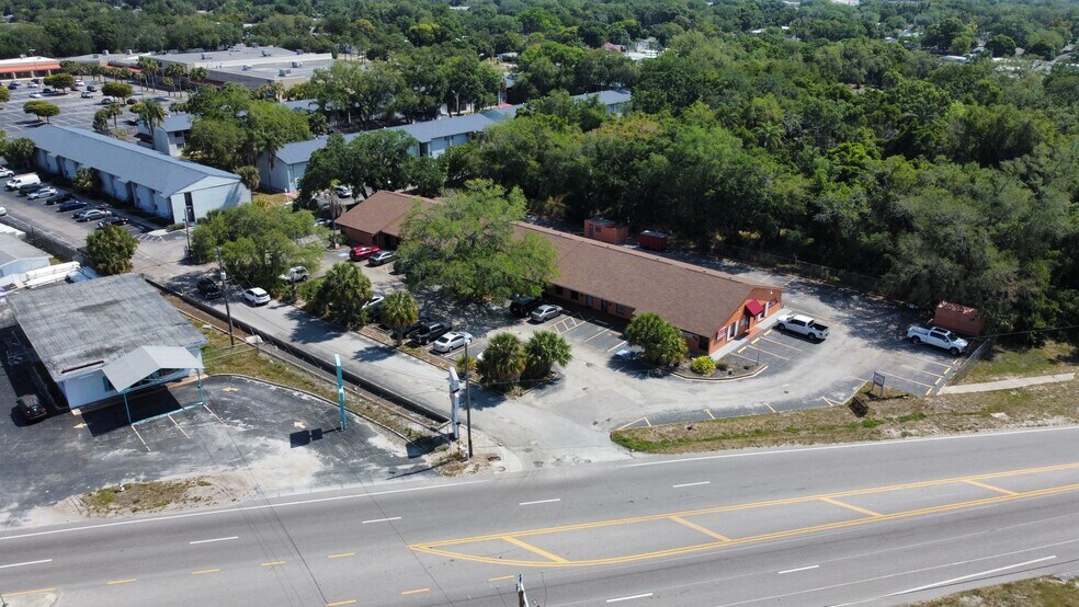 More Photos Of 239 US Hwy 301 E, Bradenton Office For Sale
