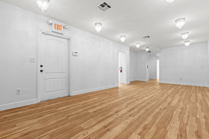 More Photos Of 310 Gass Ave, Las Vegas Unknown For Lease