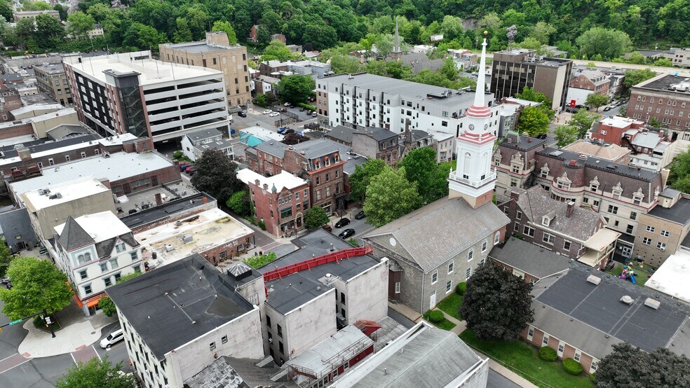 More Photos Of 28 N 3rd St, Easton Office Residential For Lease