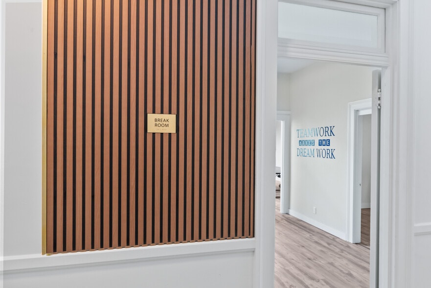 More Photos Of 2411 Santa Clara Ave, Alameda Bank For Lease