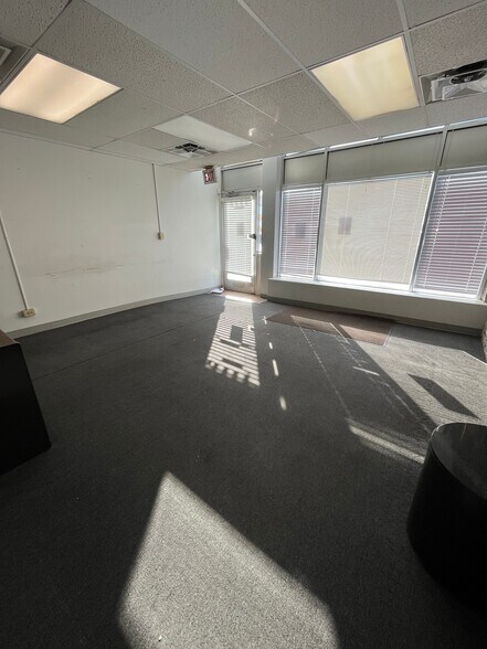 More Photos Of 5000-5014 W Madison St, Chicago Apartments For Lease