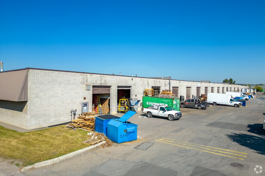 More Photos Of 666 Goddard Ave NE, Calgary Warehouse For Lease